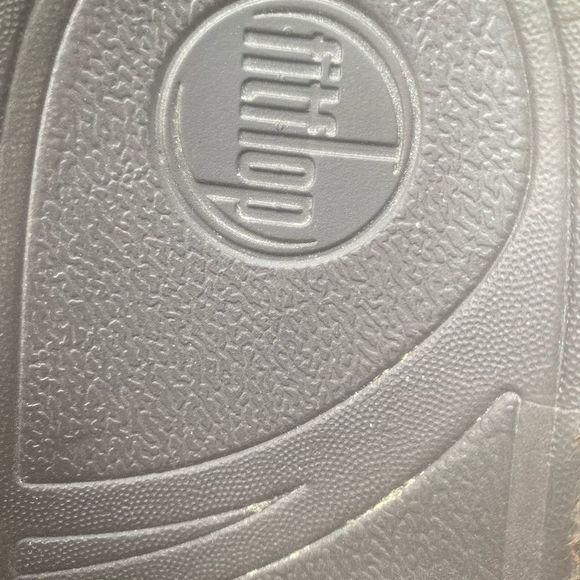 FIT FLOP Bronze Sequins Micro Wobble Board Workout Flip Flop Sandals Sz 9 - Picture 4 of 12